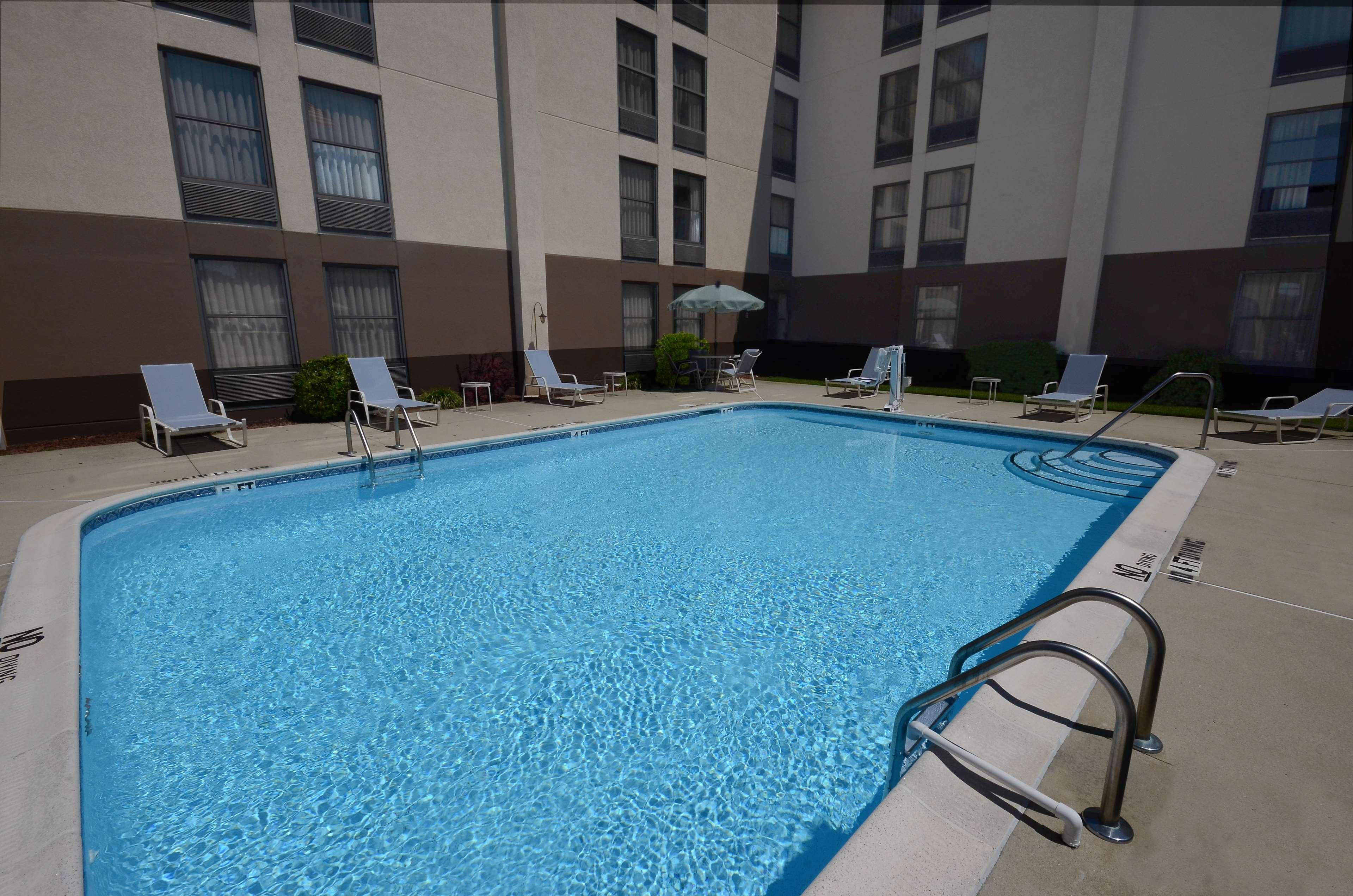 Hampton Bragg Fayetteville