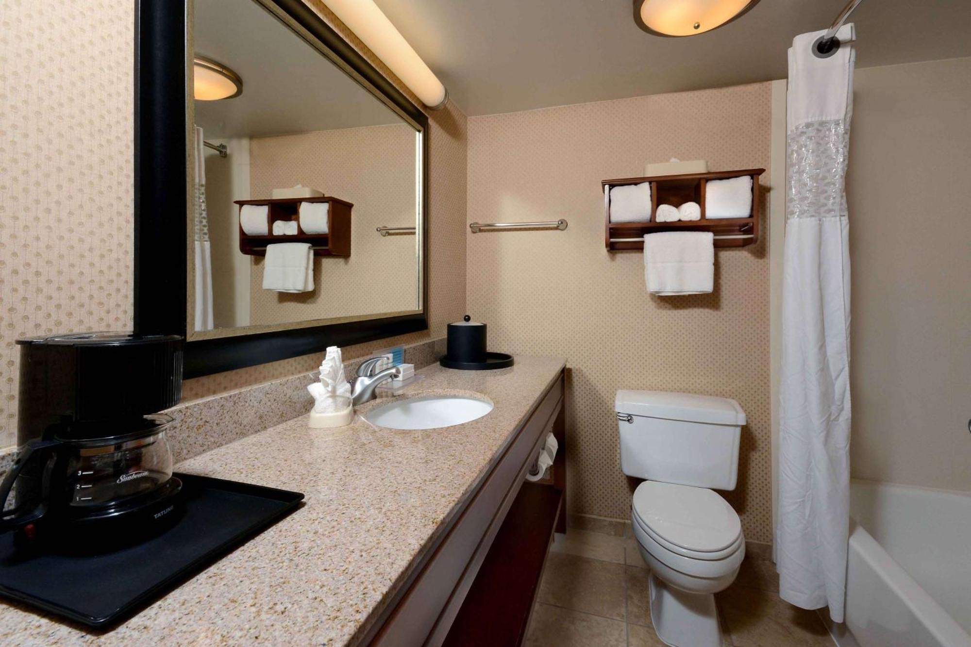 Hampton Bragg Hotel Fayetteville