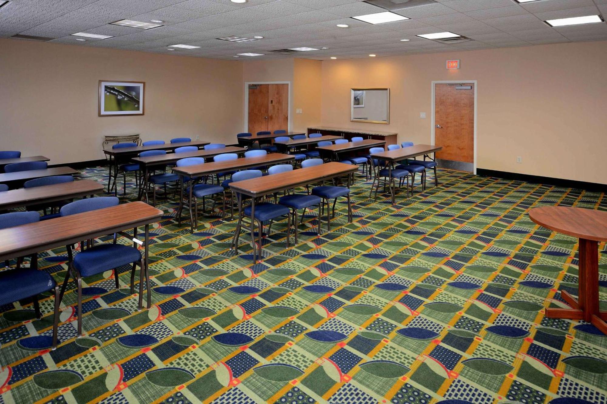 Hampton Inn Fayetteville Fort Bragg Hotel